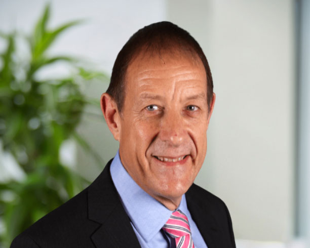 Julian Lowe